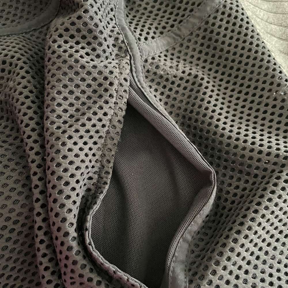 LULULEMON MESH TOP - Picture 5 of 5